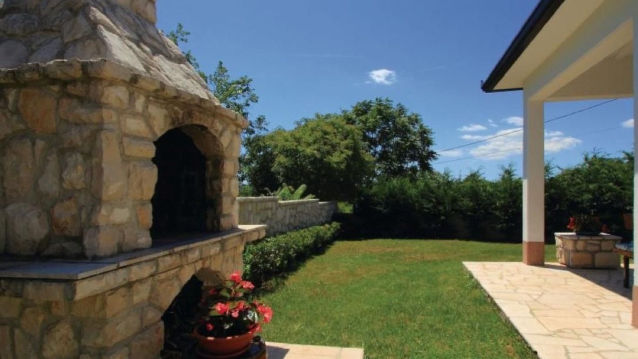 Photo of Patio Balcony in Marceljani