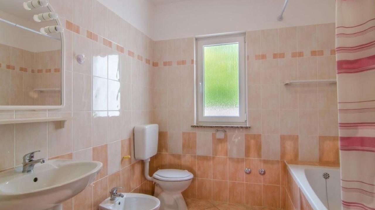 Photo of Bathroom in Marceljani