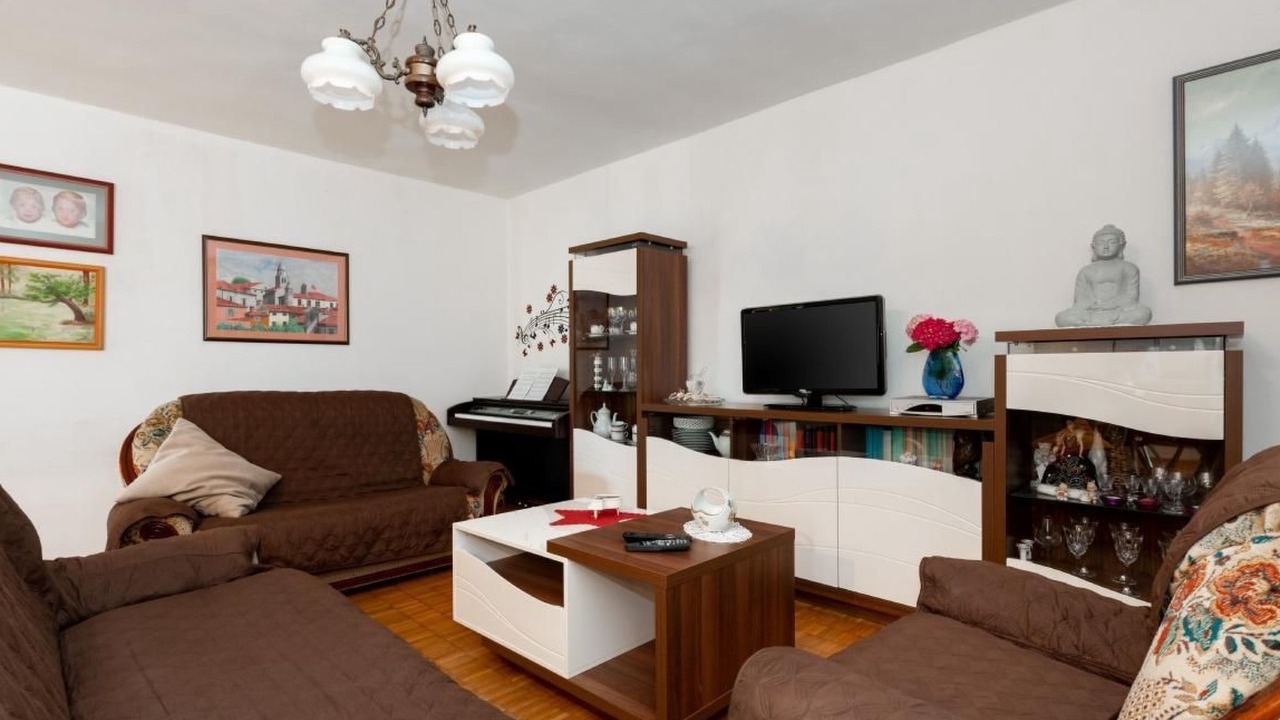 Photo of Livingroom in Vinez