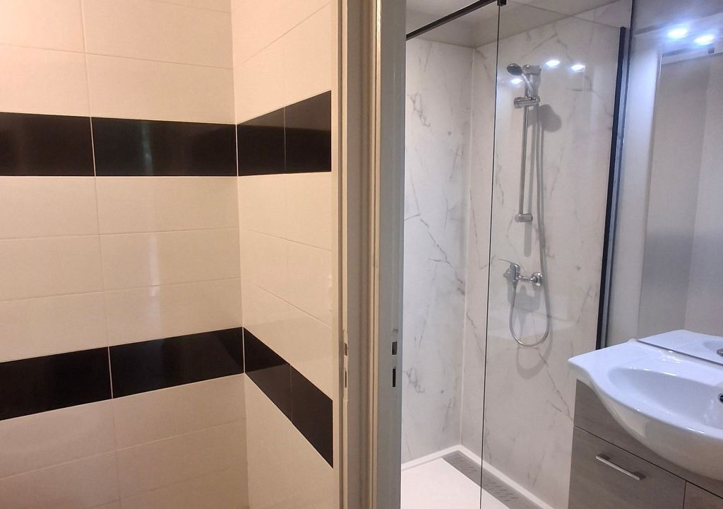 Photo of Bathroom in Mareuil-Sur-Lay-Dissais