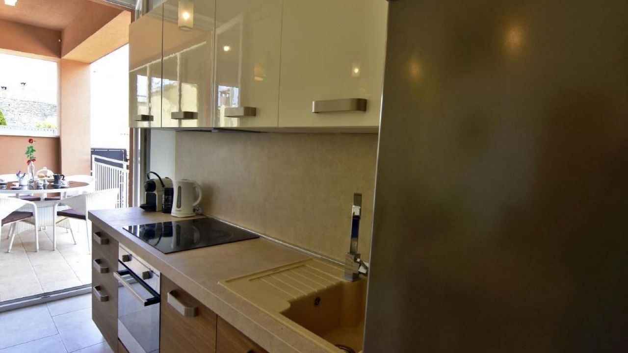 Photo of Kitchen in Tar