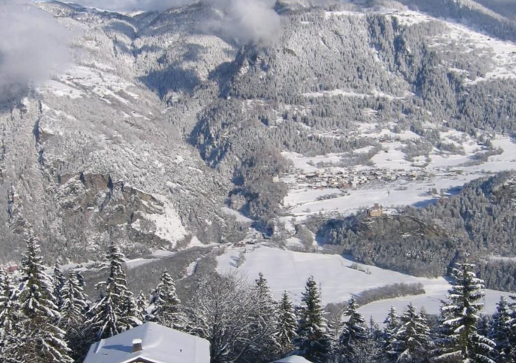 Photo of Others in Praz