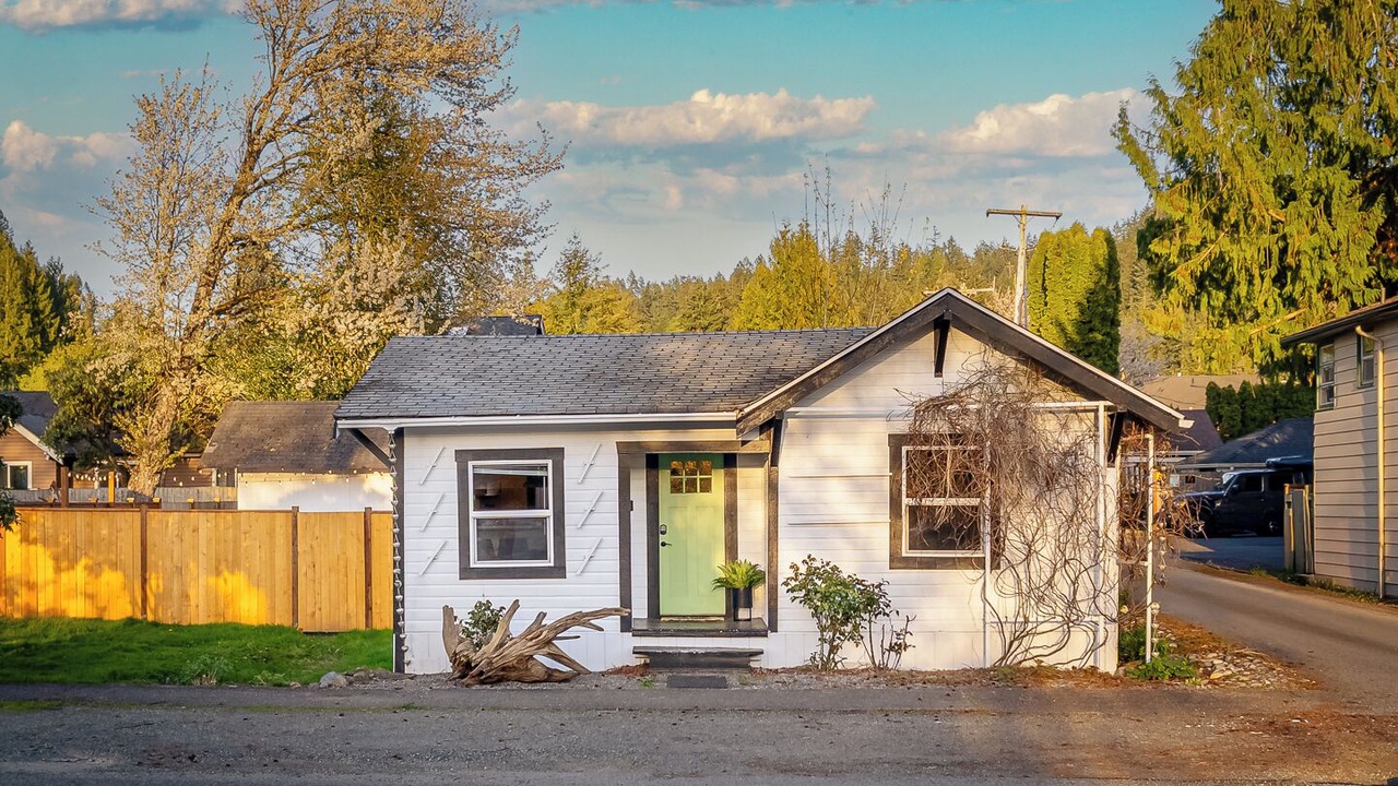 Photo of Others in Olde Town