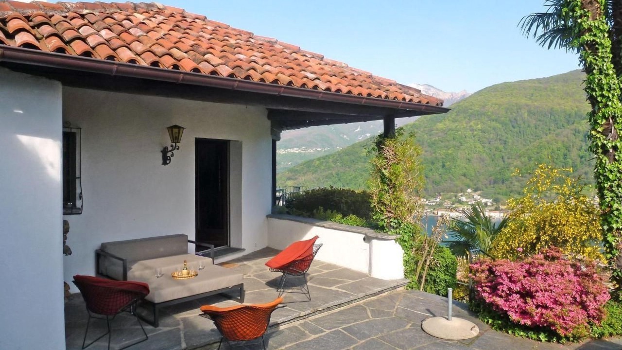 Photo of Patio Balcony in Vico Morcote
