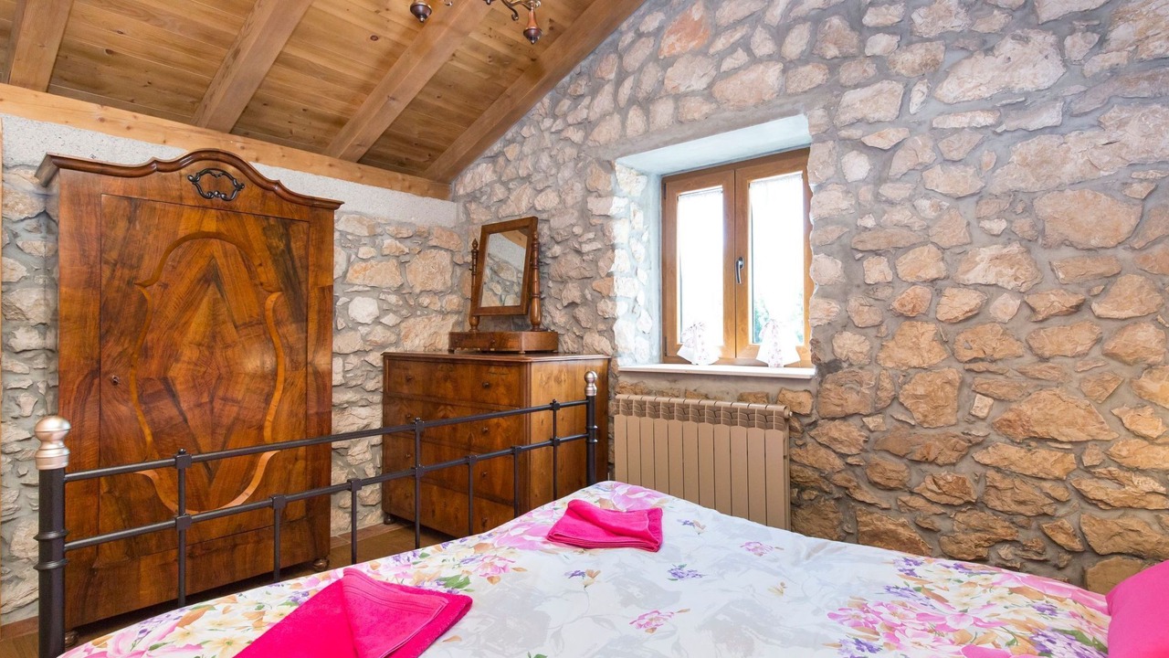 Photo of Bedroom in Brsec