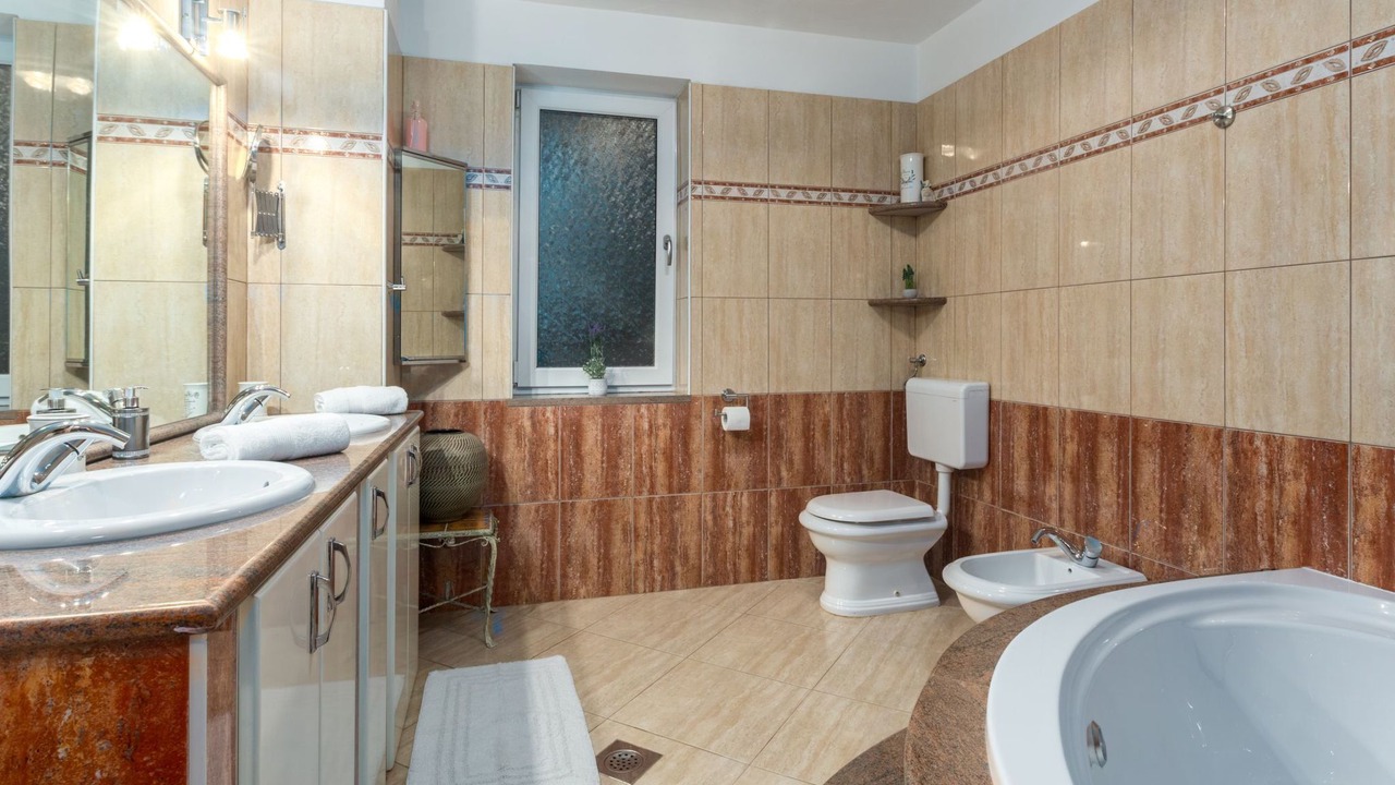 Photo of Bathroom in Kaldanija