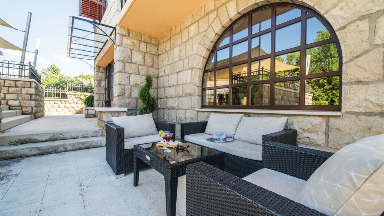 Photo of Patio Balcony in Babin Kuk