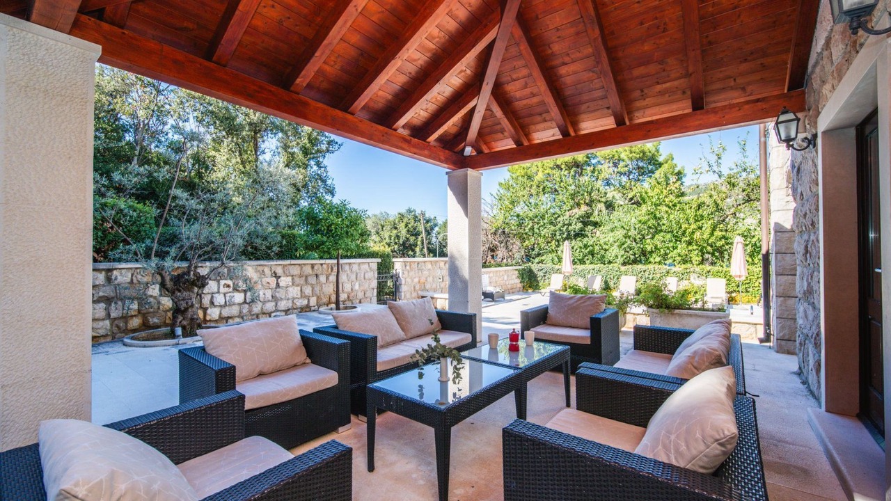 Photo of Patio Balcony in Babin Kuk