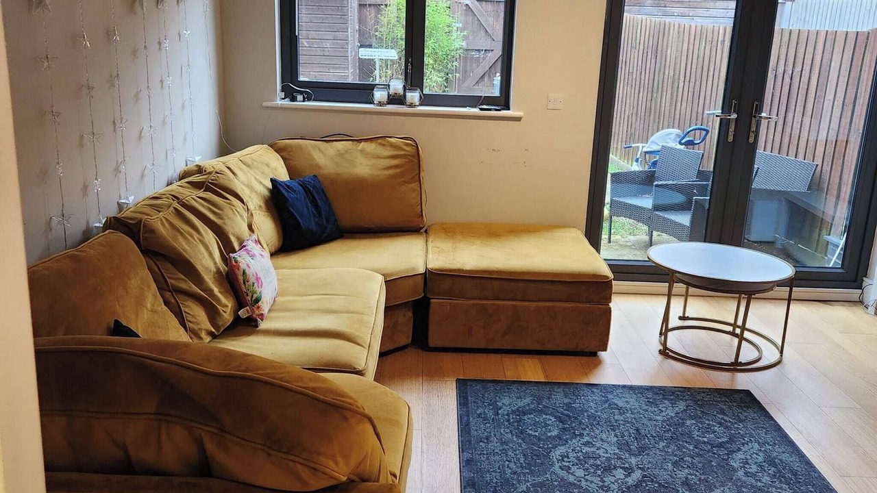 Photo of Livingroom in Oadby