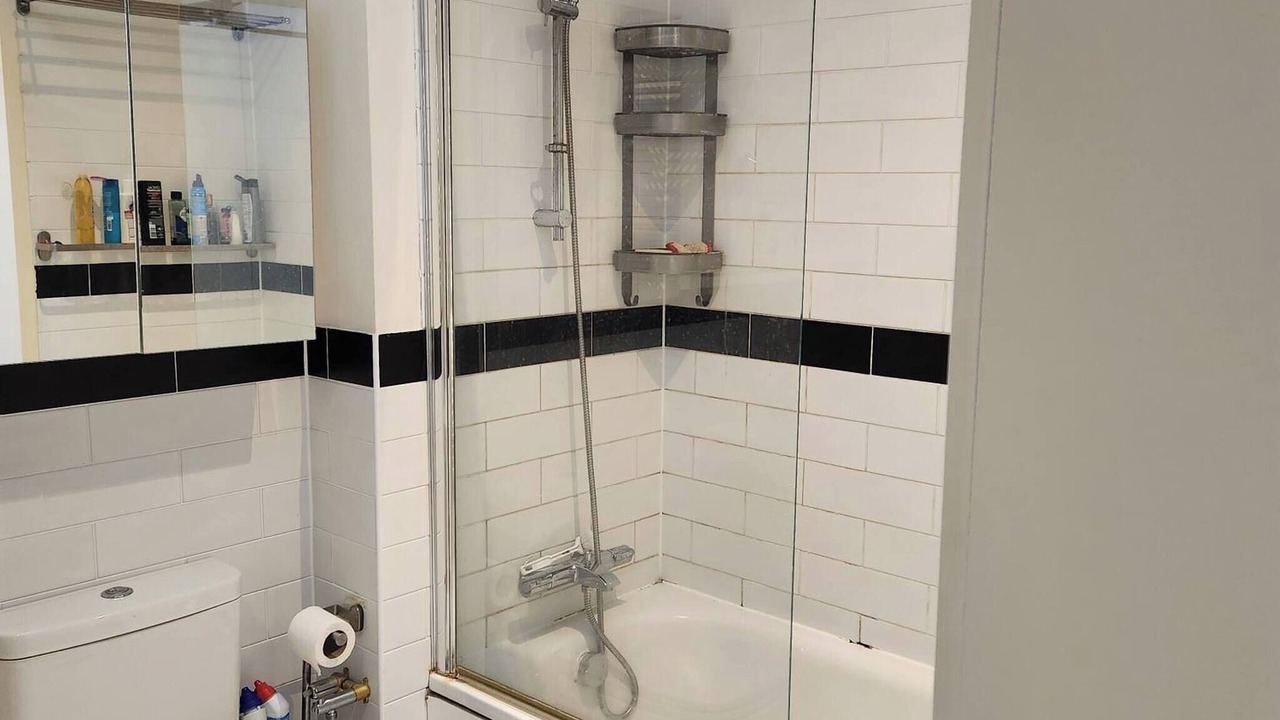 Photo of Bathroom in Oadby