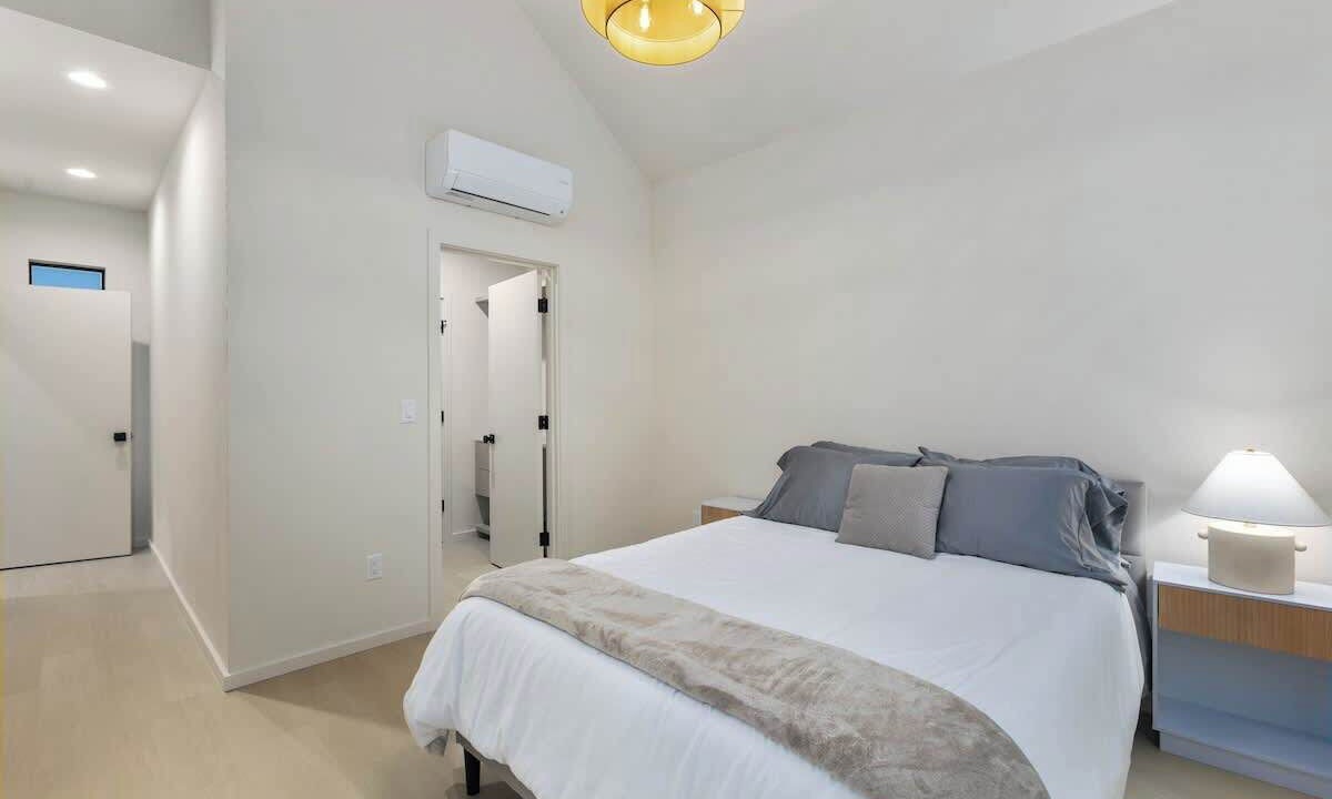 Photo of Bedroom in Crown Hill