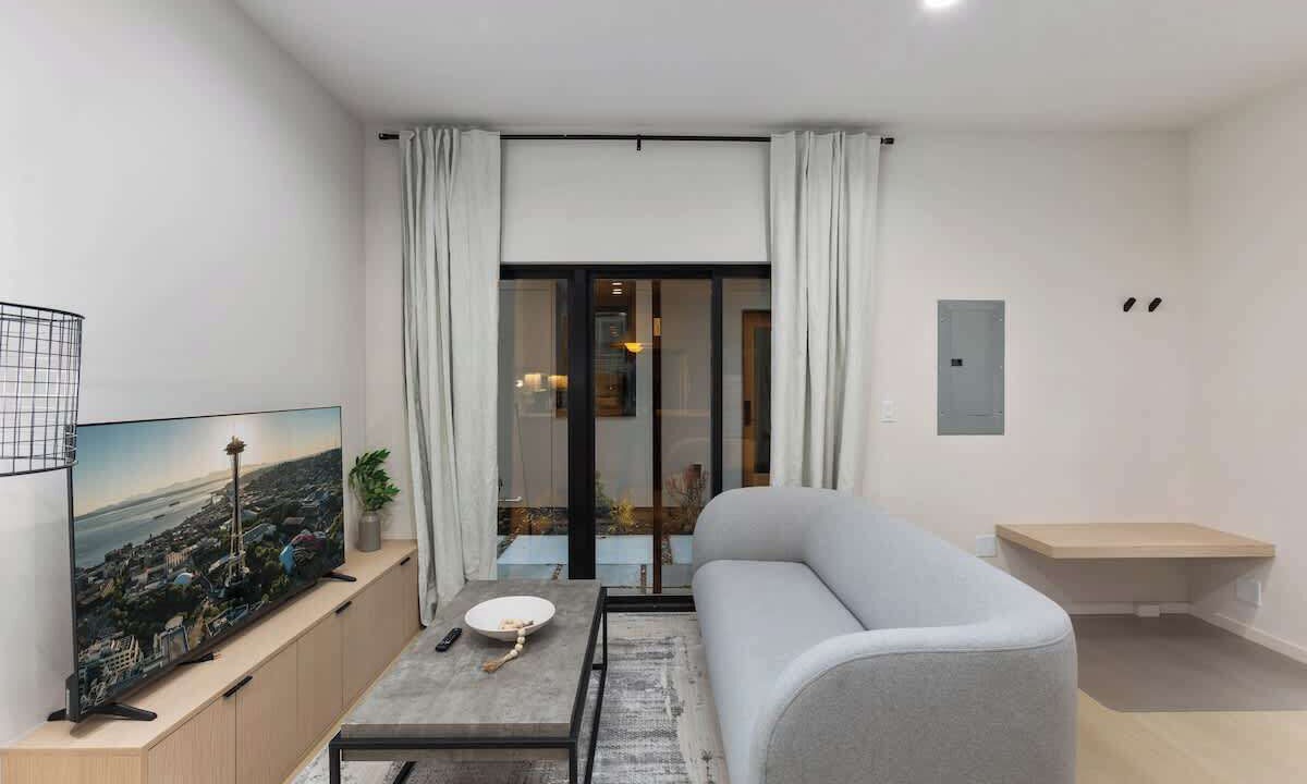 Photo of Livingroom in Crown Hill
