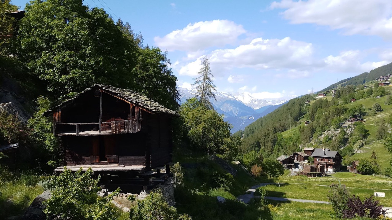 Photo of Others in Graechen