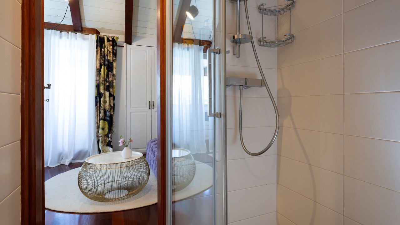Photo of Bathroom in Loviste