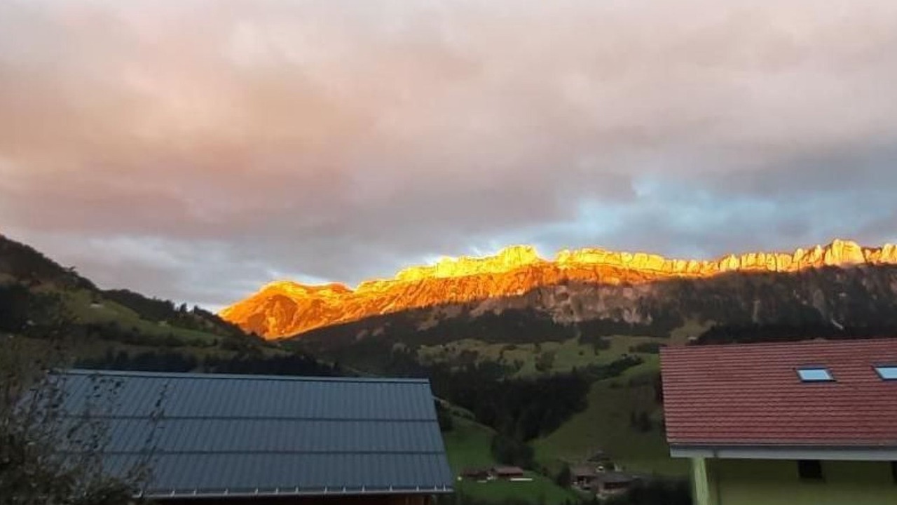 Photo of Others in Fluehli