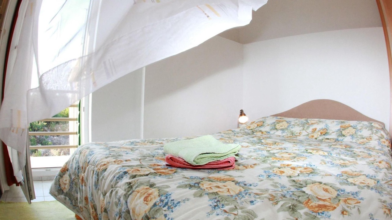 Photo of Bedroom in Grohote