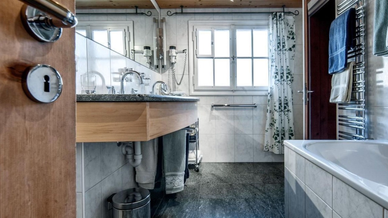 Photo of Bathroom in Arosa