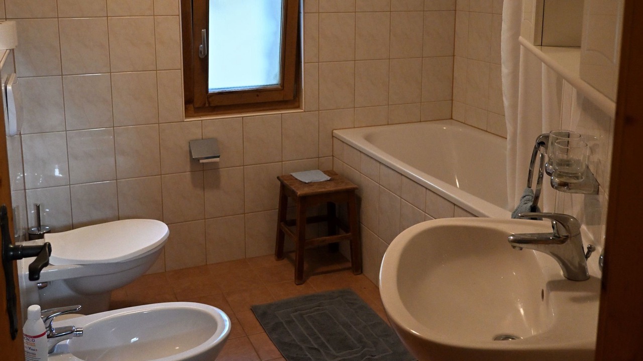 Photo of Bathroom in Sent