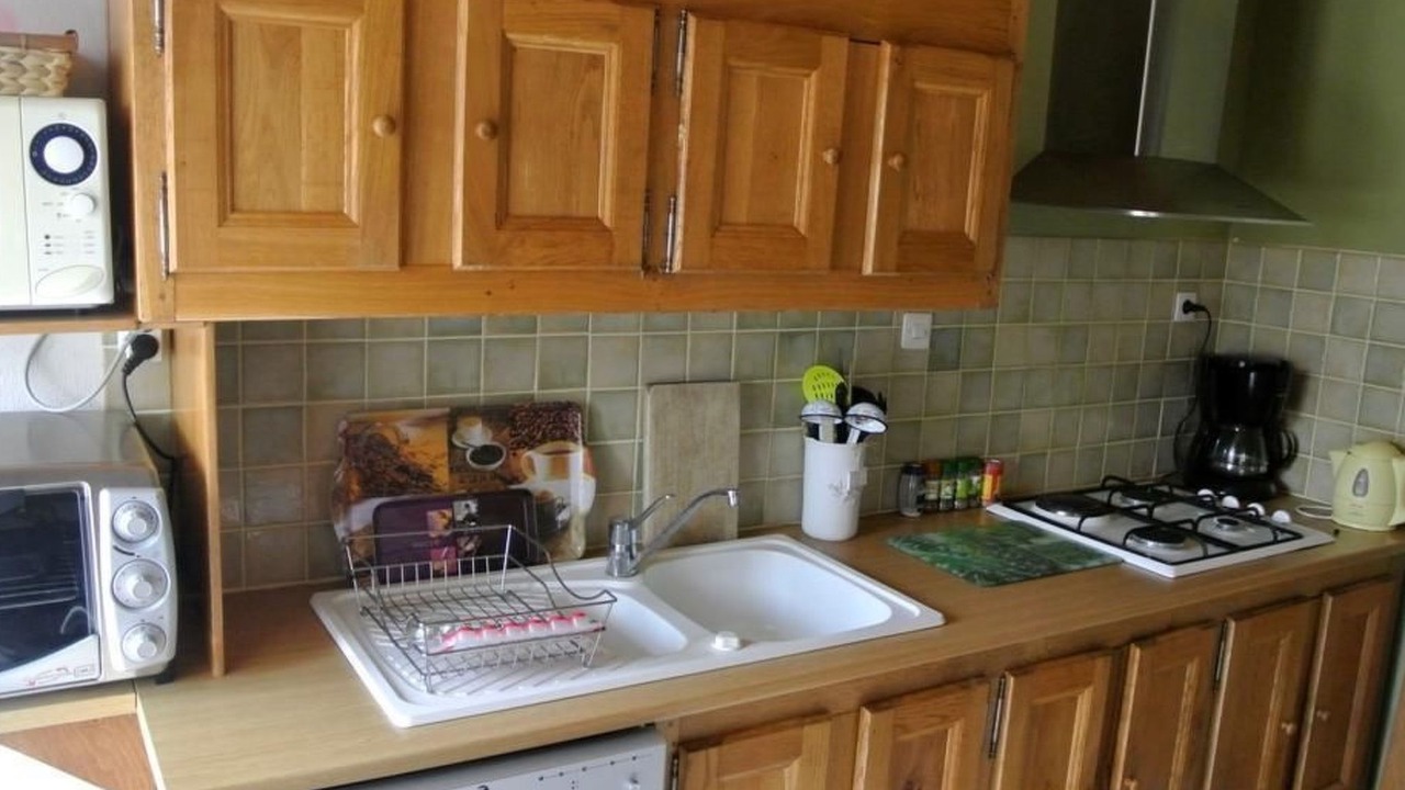 Photo of Kitchen in Heugueville-sur-Sienne