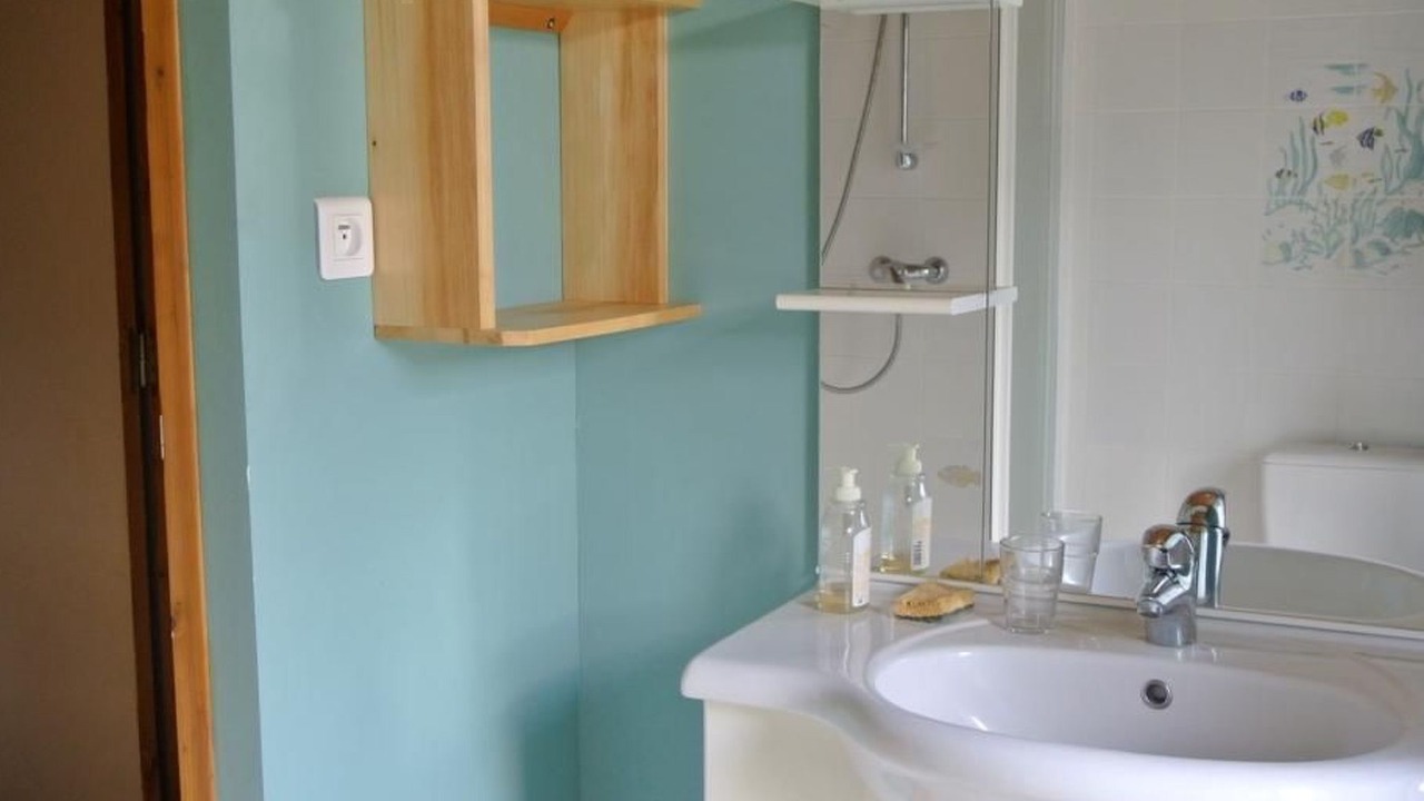 Photo of Bathroom in Heugueville-sur-Sienne