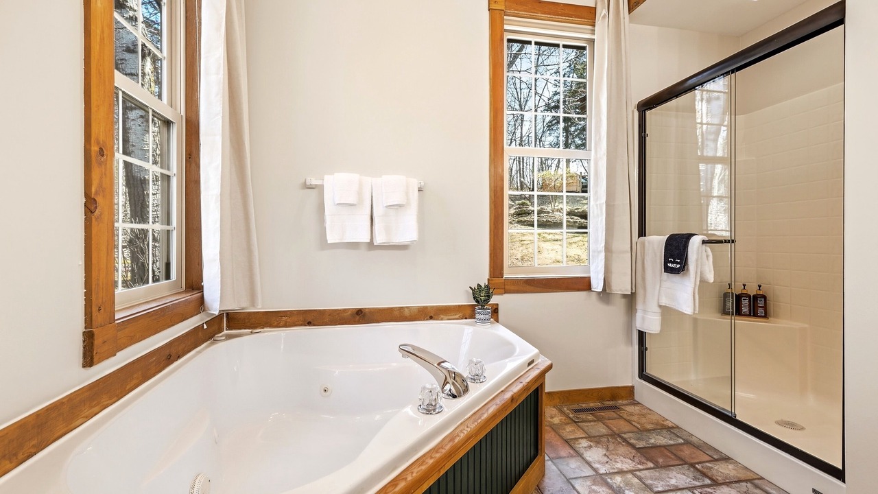 Photo of Bathroom in The Galena Territory