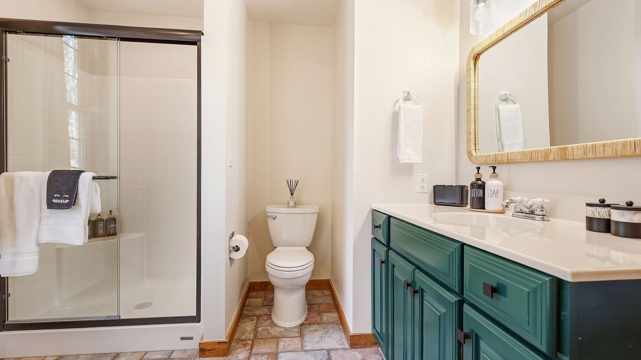 Photo of Bathroom in The Galena Territory