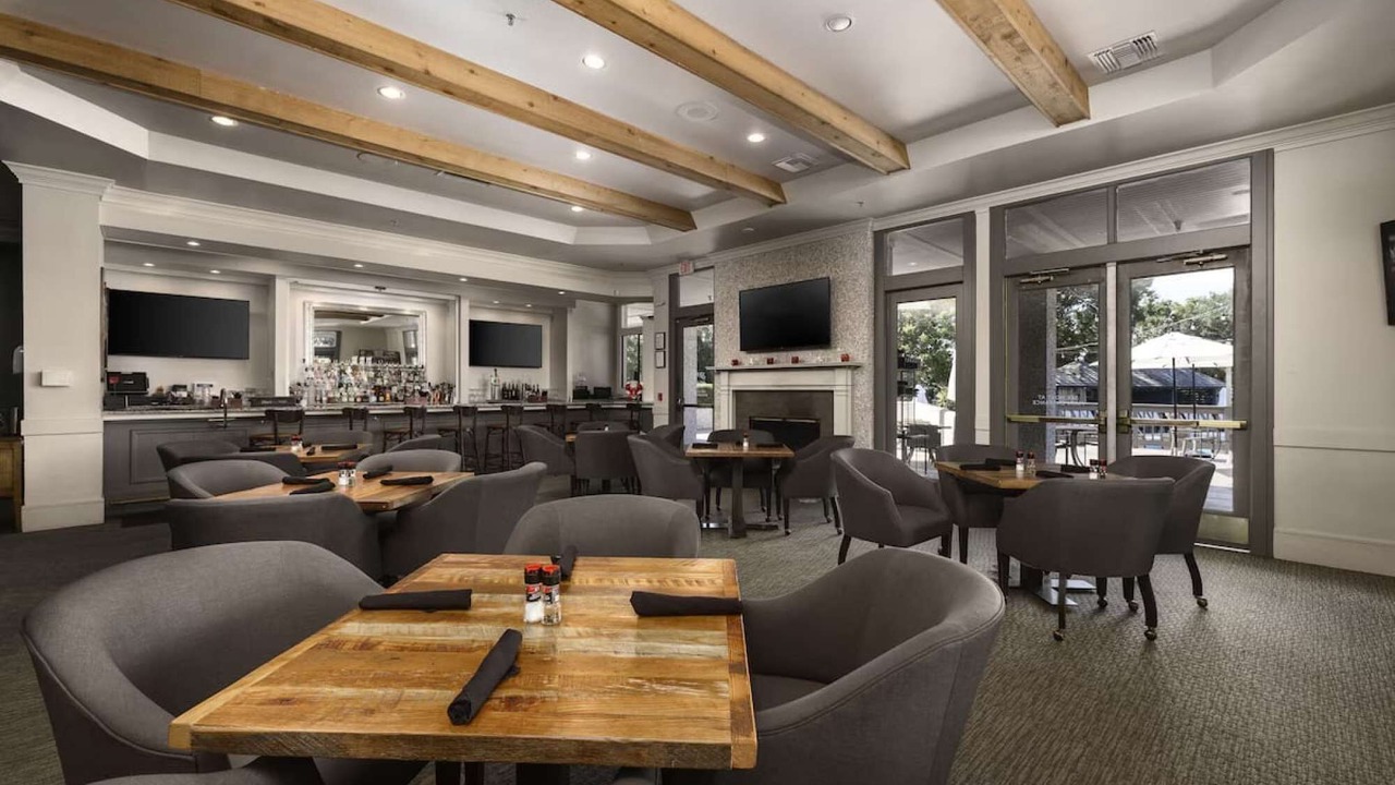 Photo of Livingroom in St. Simons Island