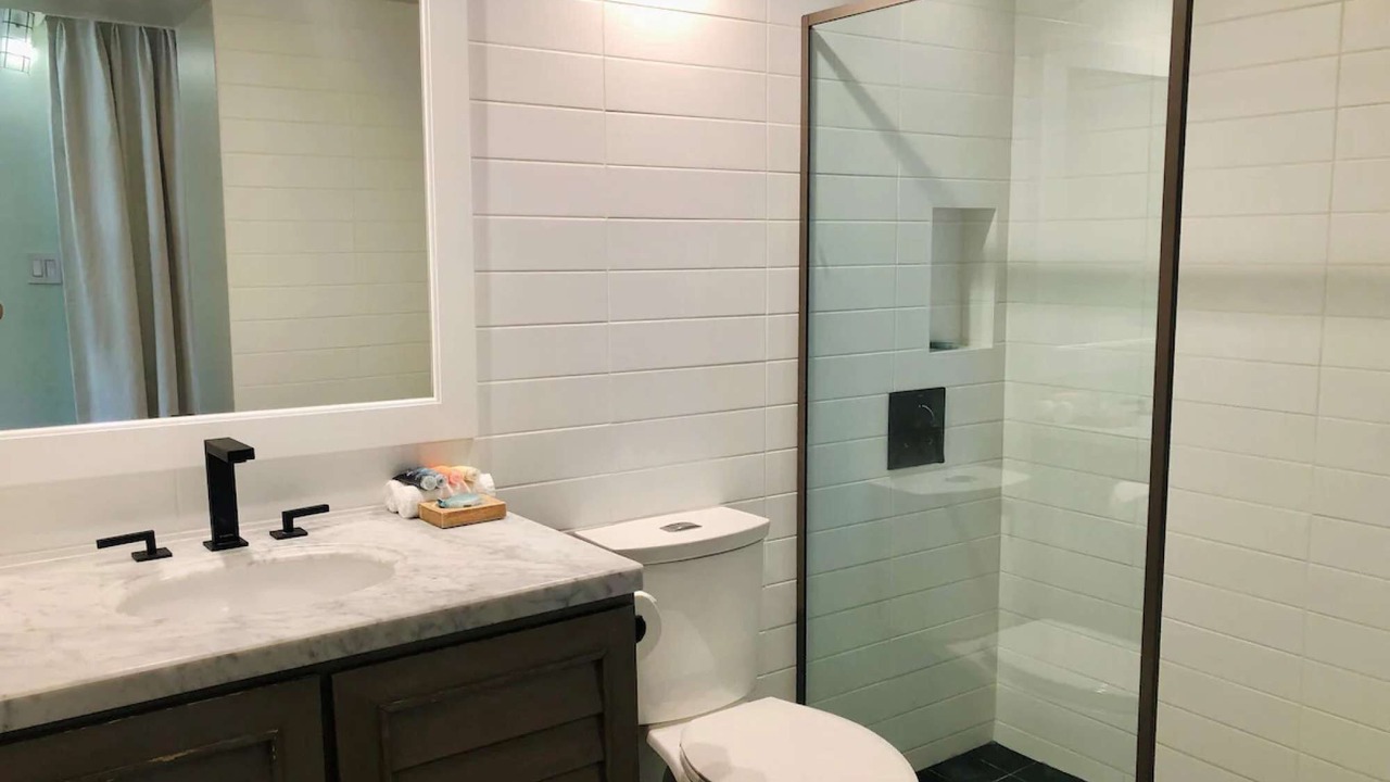 Photo of Bathroom in Waikiki