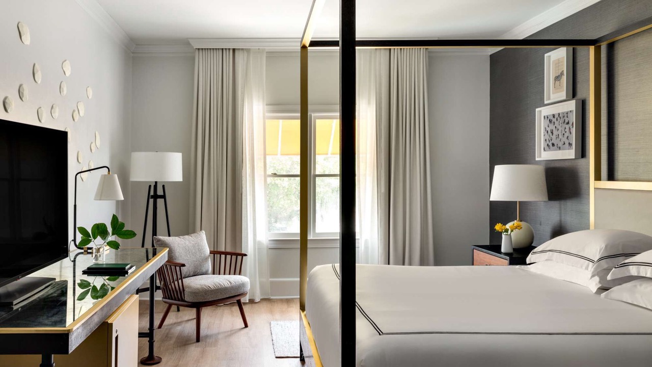 Photo of Bedroom in Historic District - North
