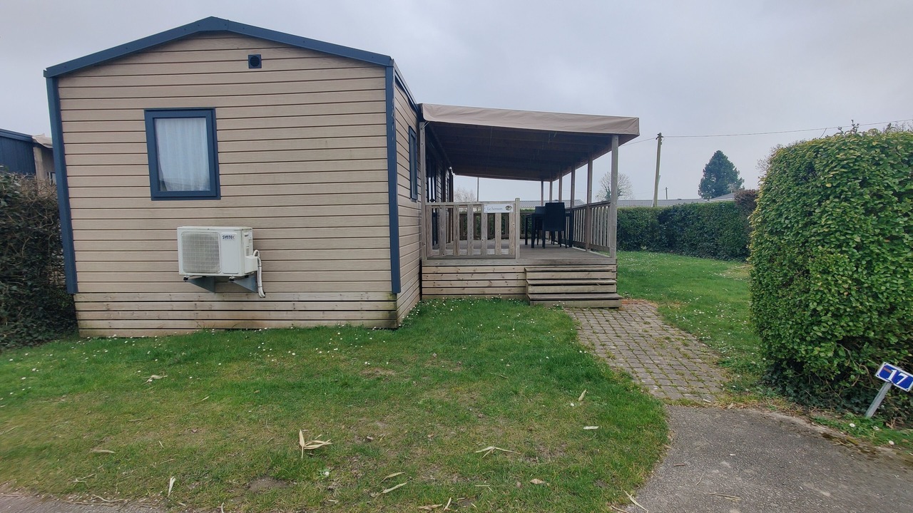 Photo of Outdoor in Saint-Quentin-en-Tourmont