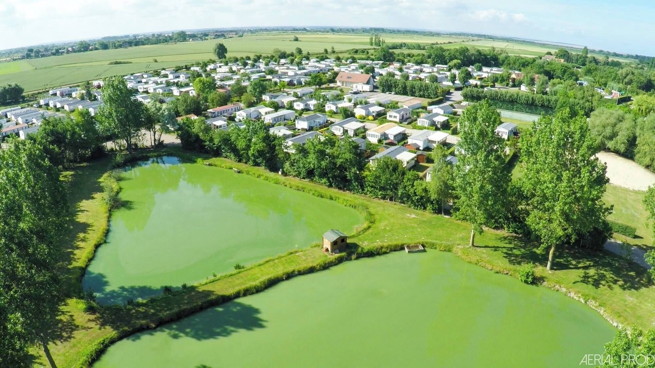 Photo of Outdoor in Saint-Quentin-en-Tourmont