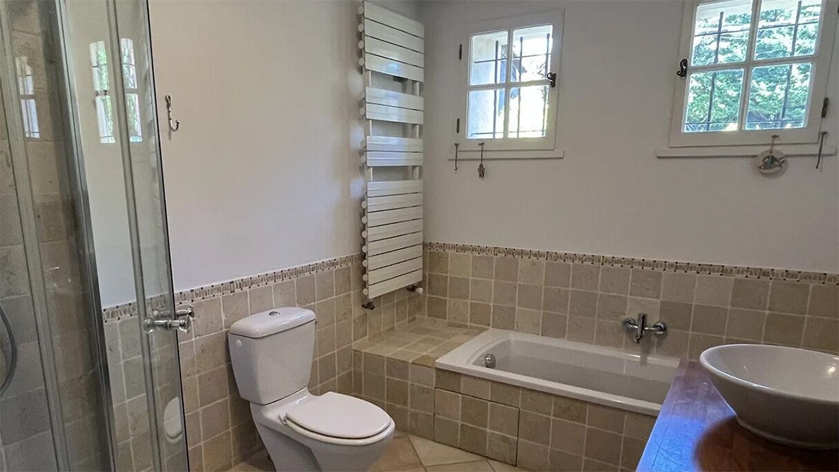 Photo of Bathroom in Dauphin