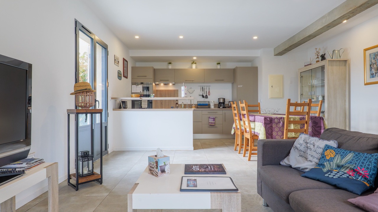 Photo of Livingroom in Aigueze