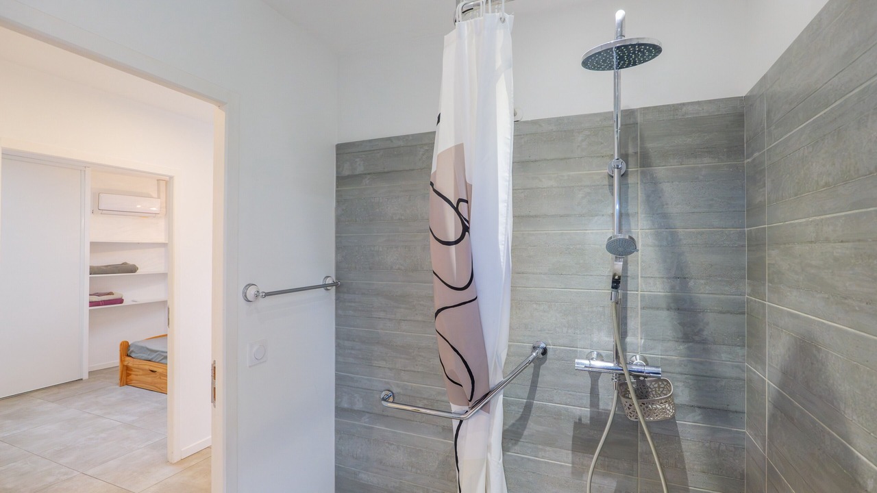 Photo of Bathroom in Aigueze