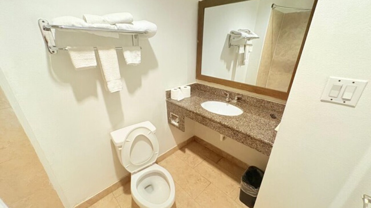 Photo of Bathroom in Gonzales