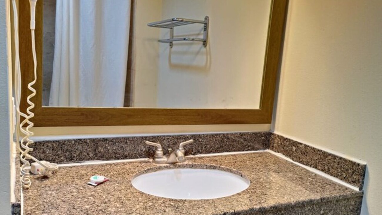 Photo of Bathroom in Gonzales