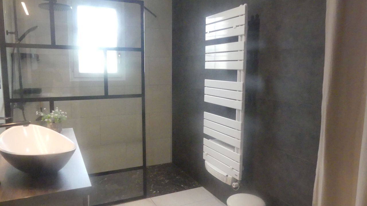 Photo of Bathroom in Brigne