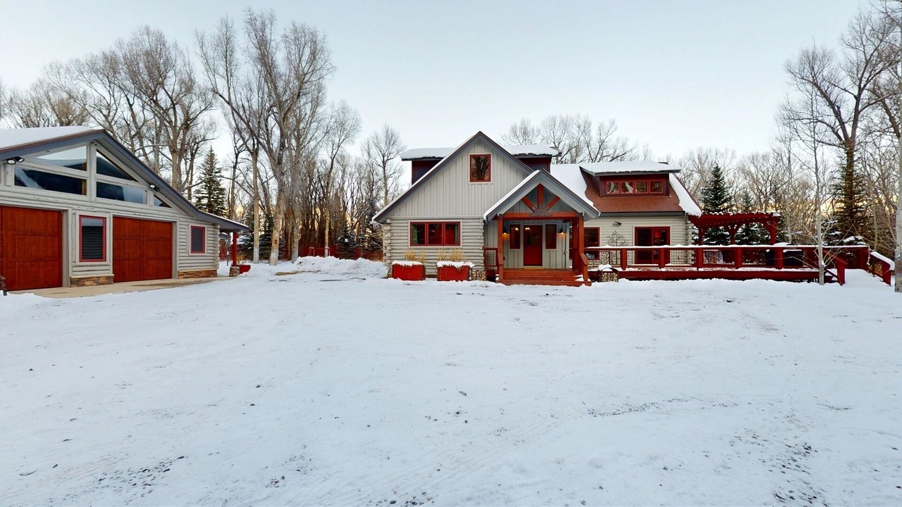 Photo of Outdoor in Almont