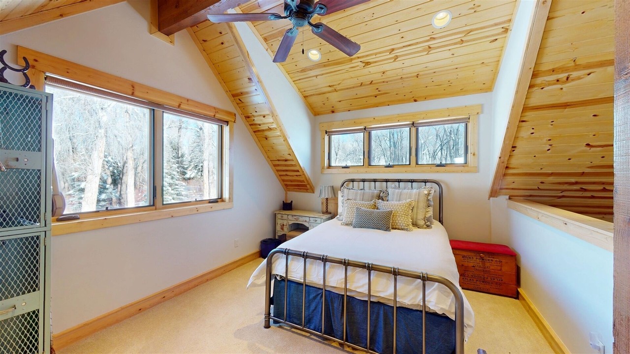 Photo of Bedroom in Almont