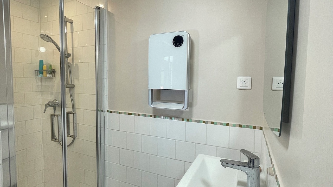 Photo of Bathroom in Begles