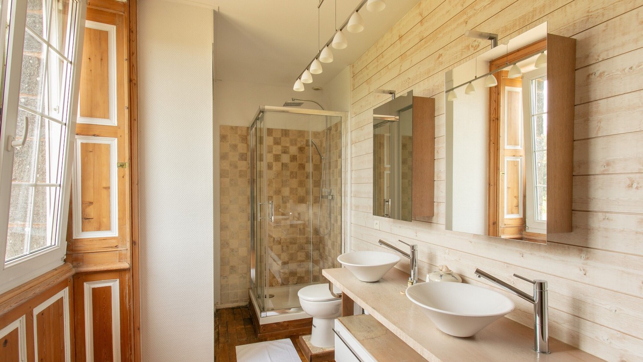 Photo of Bathroom in Saint-Mars-du-Desert