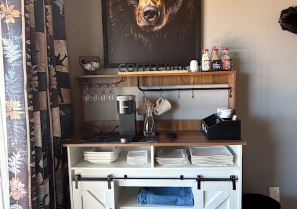 Photo of Bedroom in Navajo Dam