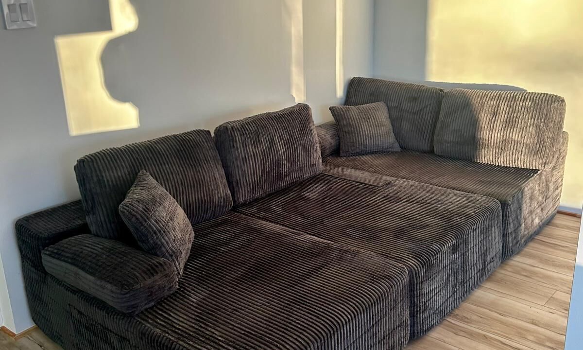 Photo of Livingroom in Lac-des-Seize-Iles