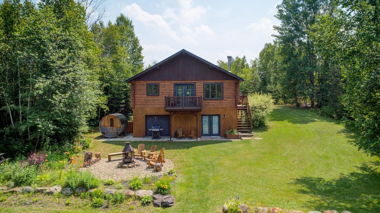 Photo of Outdoor in Notre-Dame-de-la-Merci