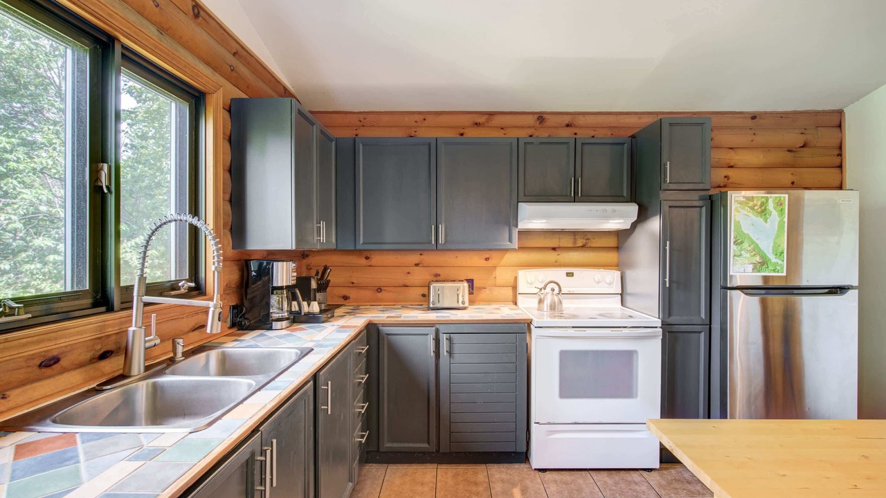 Photo of Kitchen in Notre-Dame-de-la-Merci