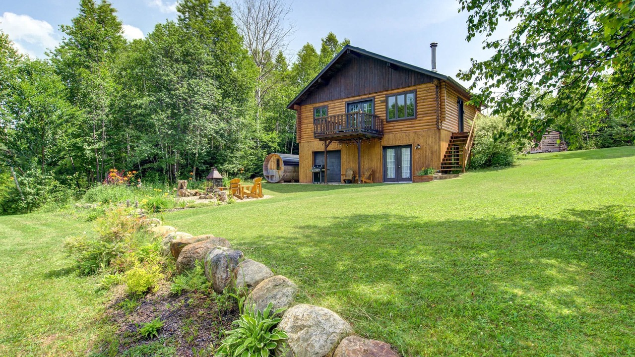 Photo of Outdoor in Notre-Dame-de-la-Merci