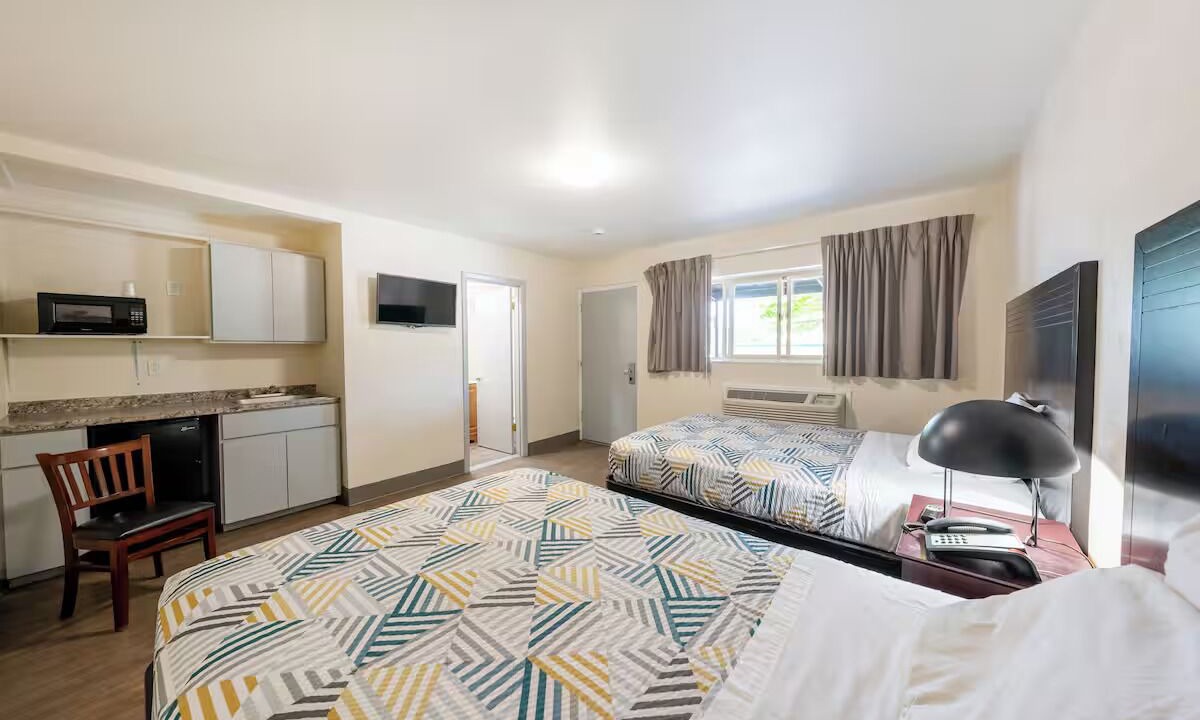 Photo of Others in Hollywood District