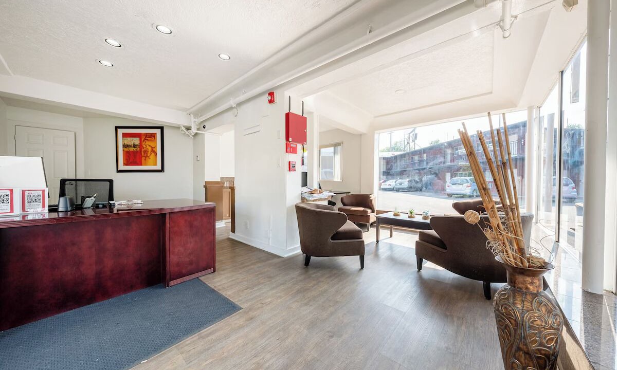 Photo of Others in Hollywood District