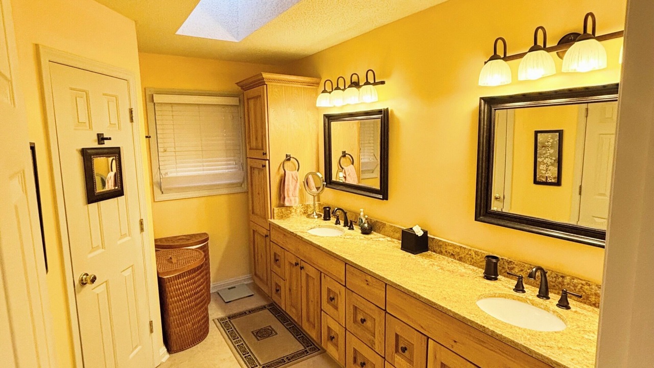 Photo of Bathroom in Charter Hills