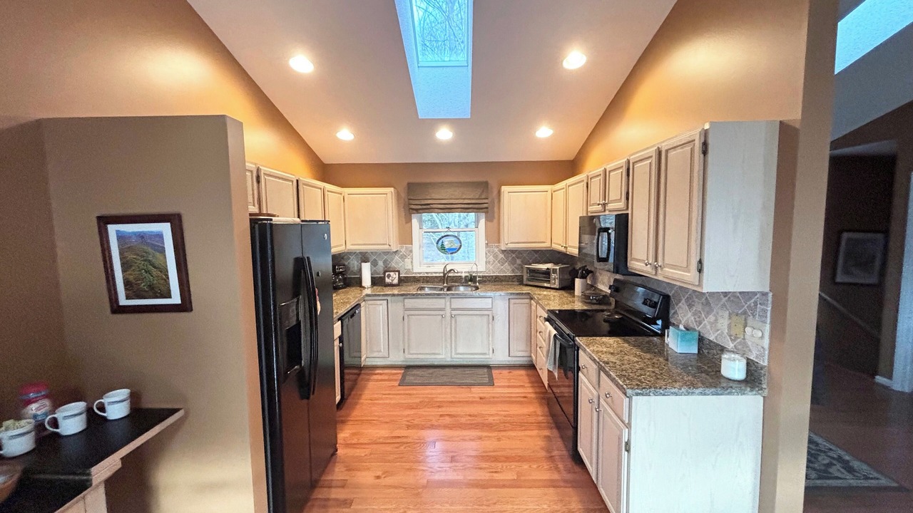 Photo of Kitchen in Charter Hills